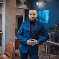 Damian Rogala, CEO UpCreUp